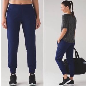 Lululemon get ready blue joggers size 2
